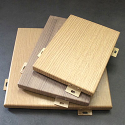 comprar Painéis de parede de alumínio revestidos de PVDF personalizados Cor de madeira para decoração interior / exterior online manufacture