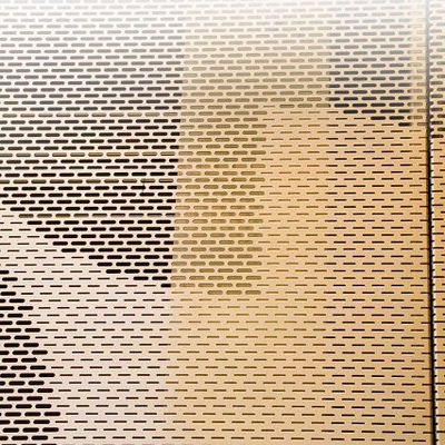 comprar 1.5mm - 3mm Alumínio perfurado painel de parede decorativo Resistência química online manufacture