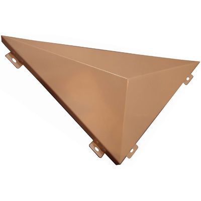 comprar Folhas de alumínio de superfície 3D de forma triangular personalizadas para decoração de edifícios online manufacture