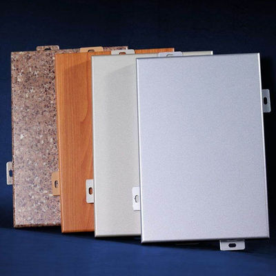 comprar Painéis de revestimento de alumínio personalizáveis à prova de fogo Cores duráveis Tratamento de superfície decorativo online manufacture