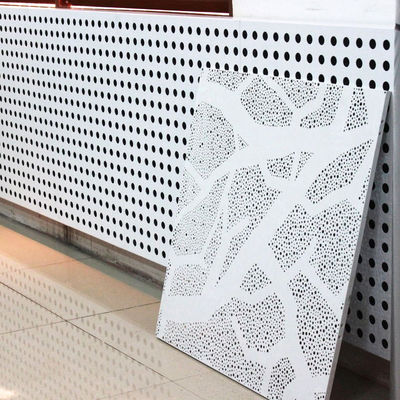 Painéis de alumínio perfurados resistentes ao fogo, painéis de alumínio decorativos para revestimento de parede de edifícios