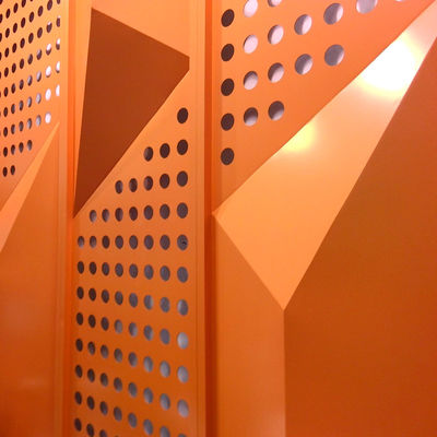 Painel de metal perfurado 3D revestimento de parede de cortina de alumínio